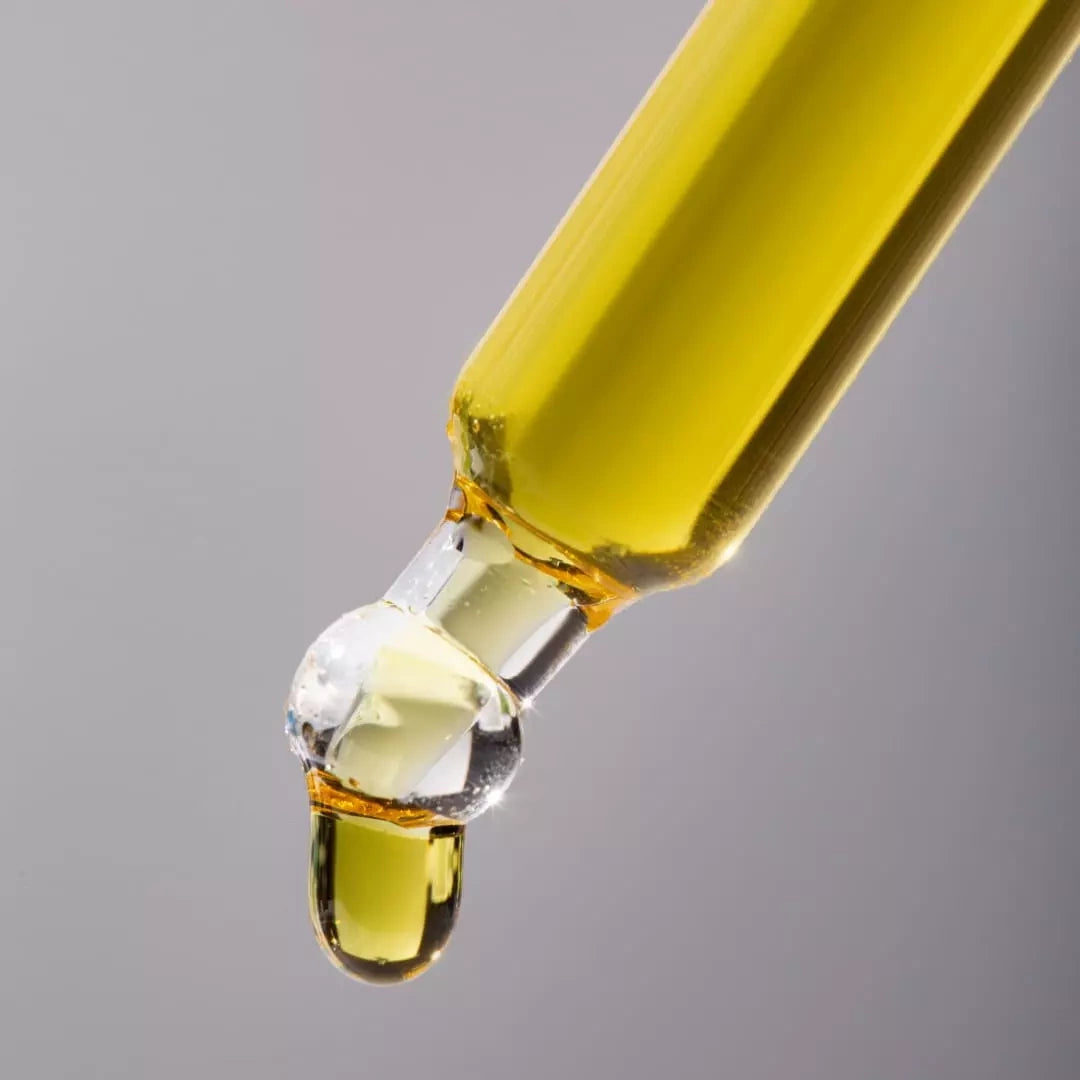 Antyoksydacyjne serum regenerujące z 10% wit. C BasicLab 30 ml – odżywienie i wyrównanie kolorytu